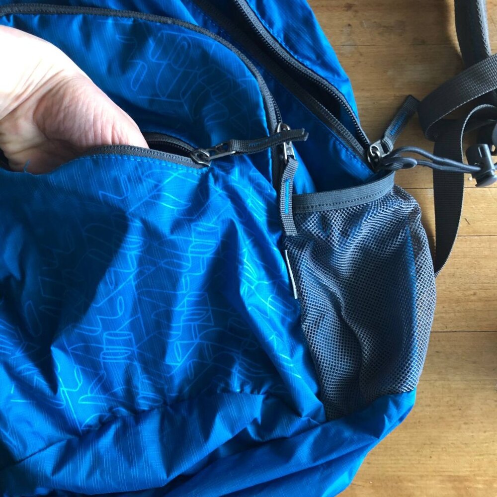 New Outlander Super Lightweight Backpack Blue Out… - image 5